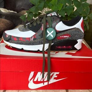 Nike Air Max 90s remix Sneakers